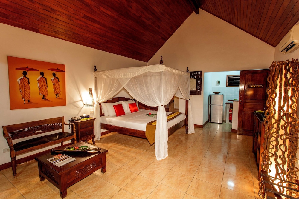 Sunset Bungalows 29/54