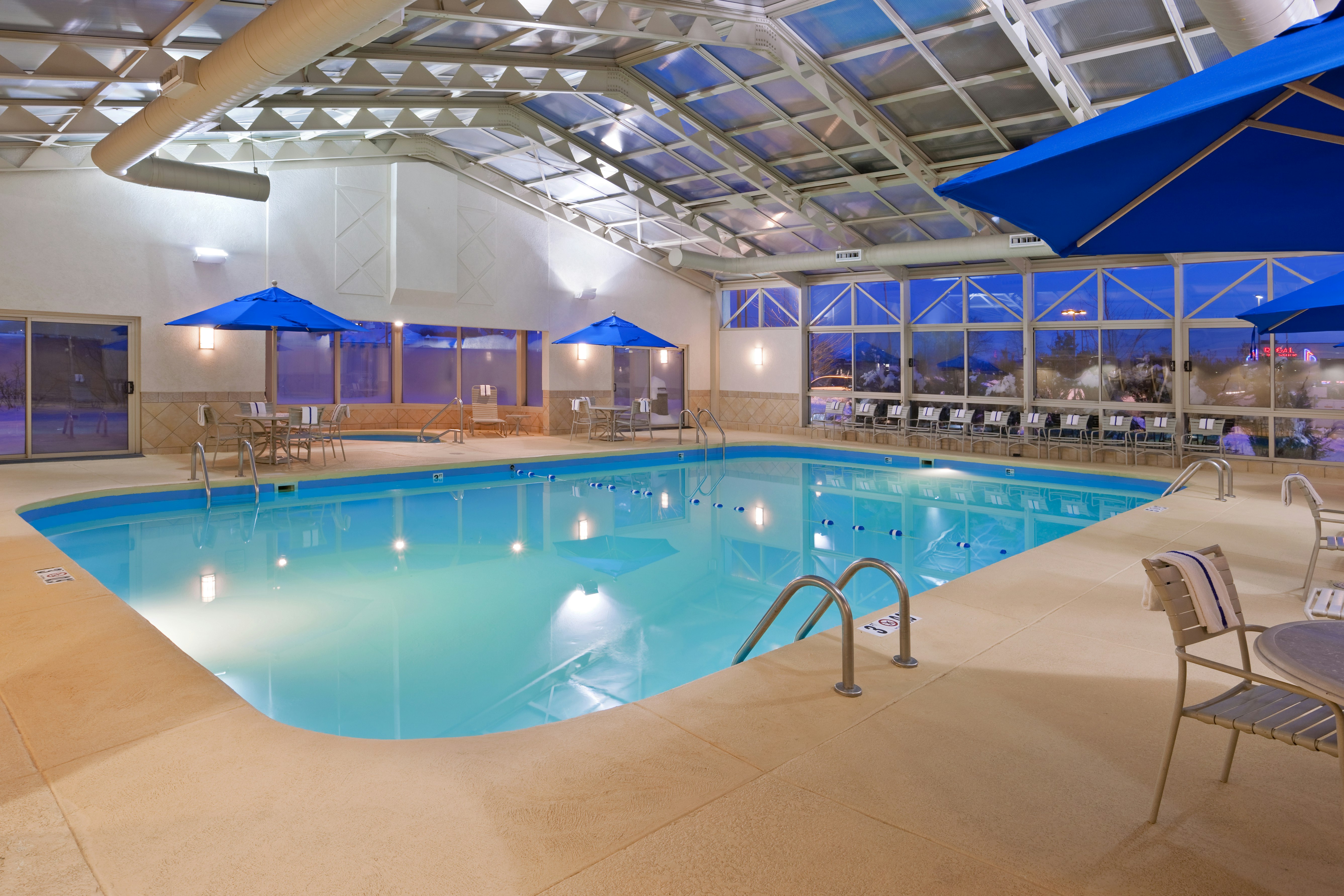 Holiday Inn Youngstown-South Boardman 4/25