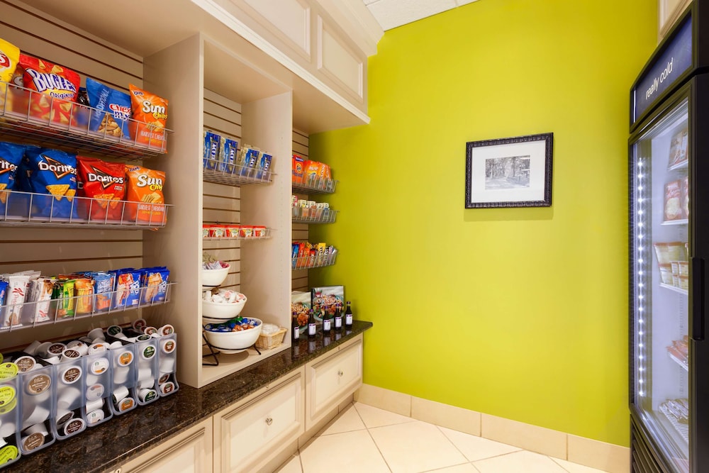 Hilton Garden Inn Solomons 40/55