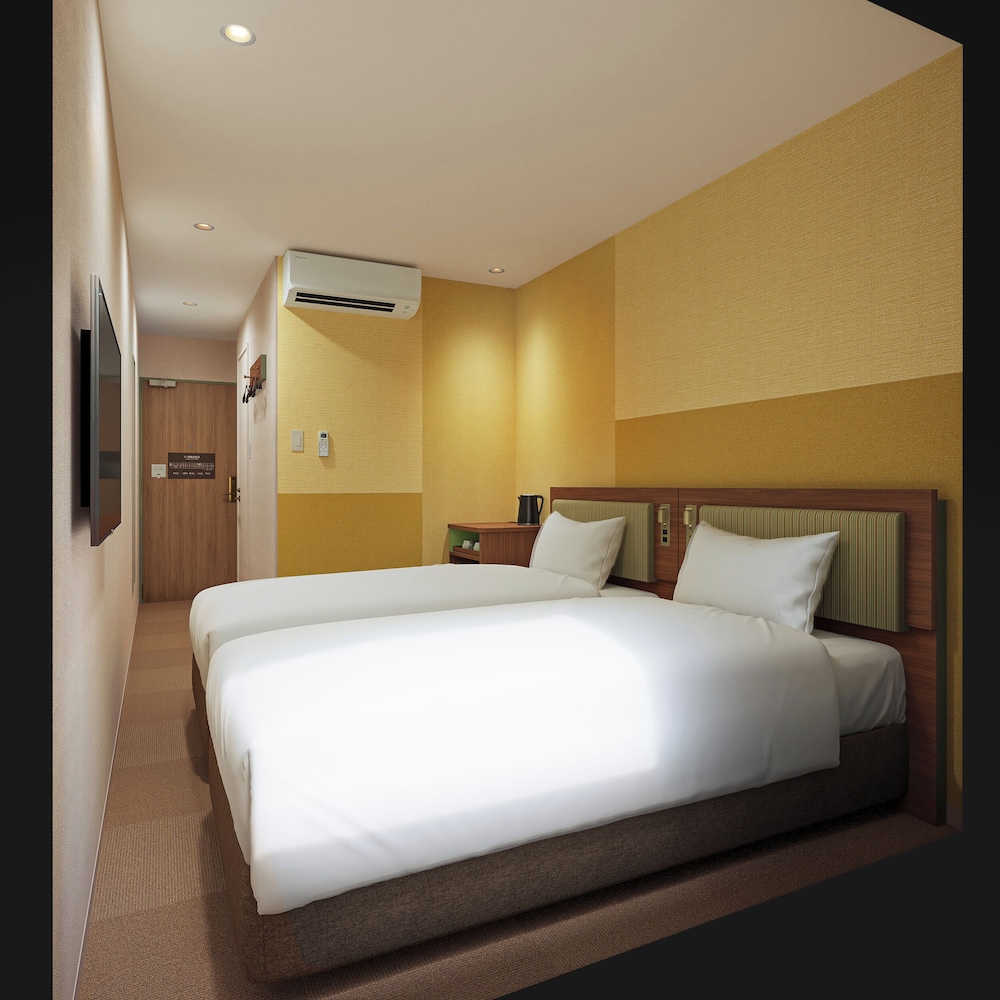 Cvs Bay Hotel 12/50