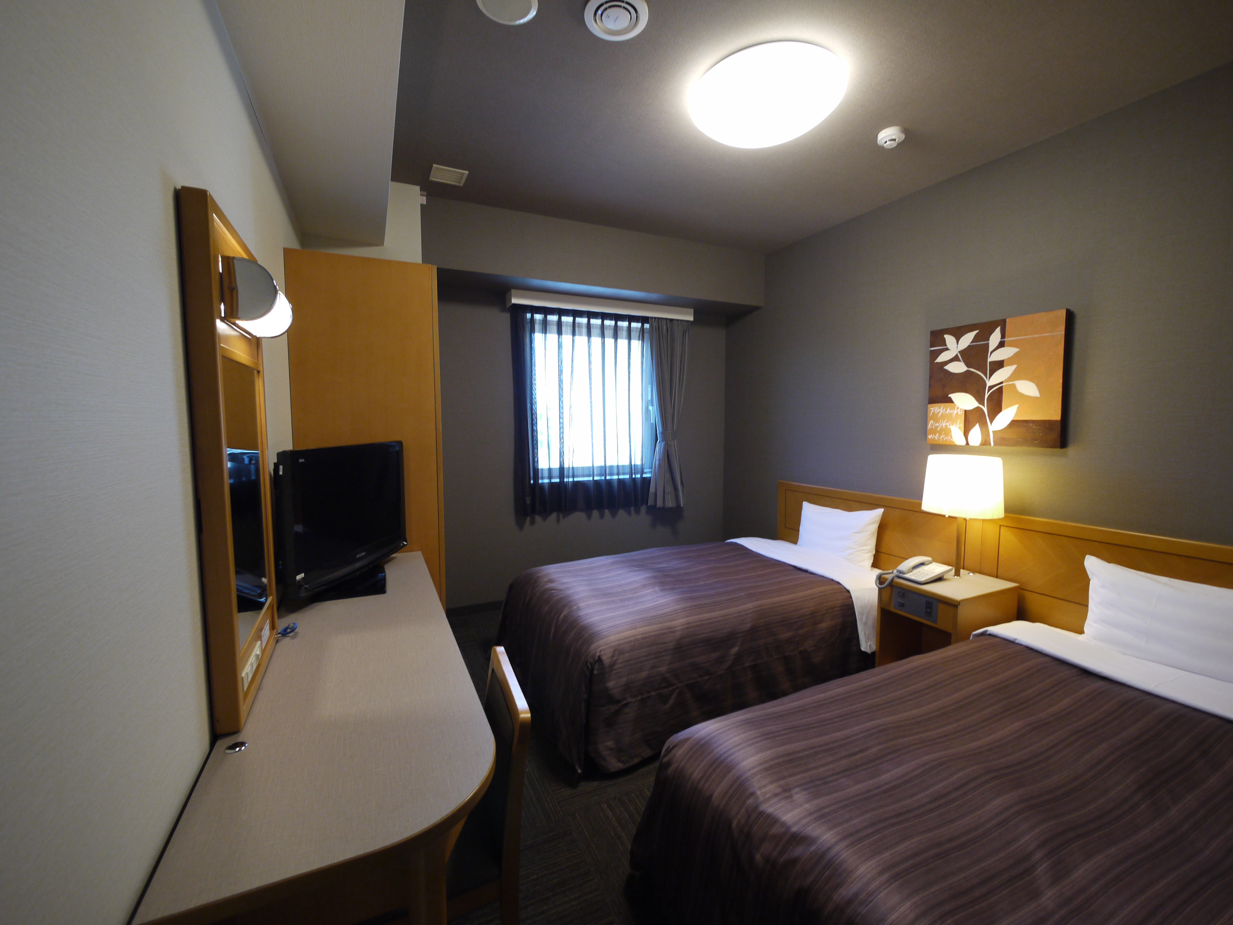 Standard, Twin Beds