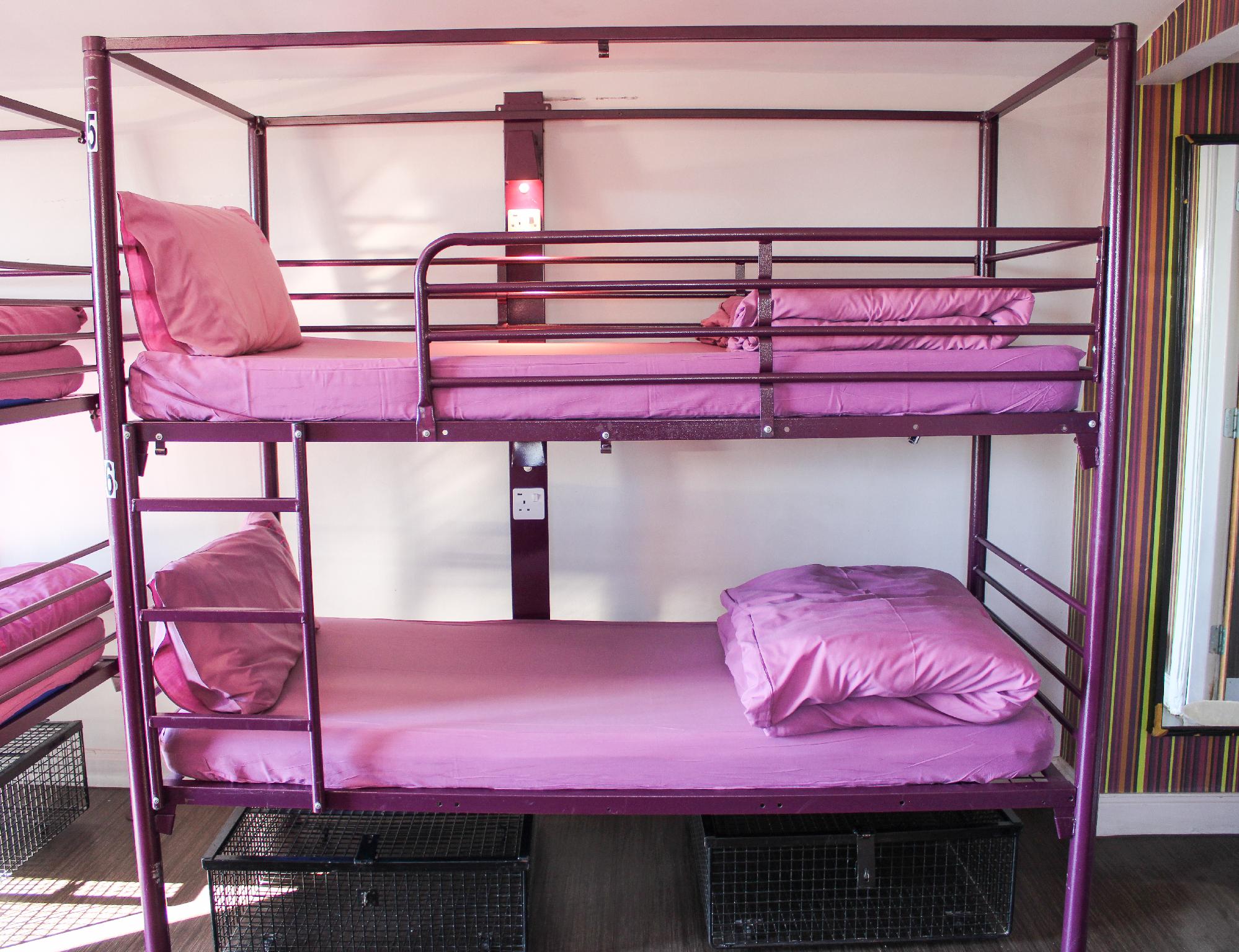 Private, 5 Bunk Beds