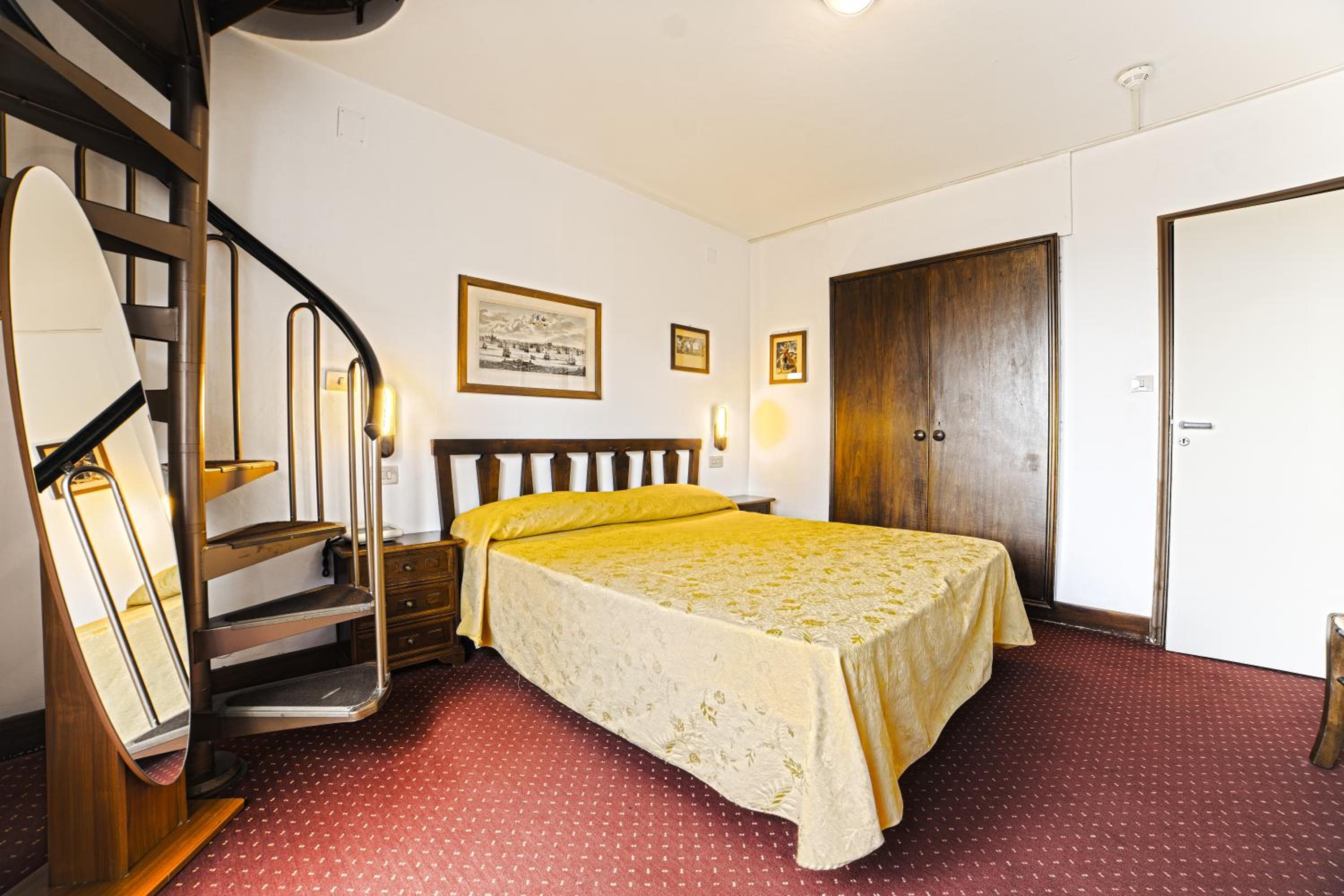 Grand Hotel SIVA 27/50
