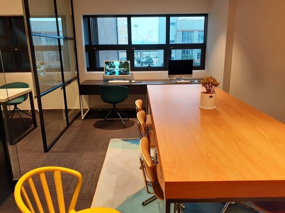 Connect Busan Hotel and Residence 43/50