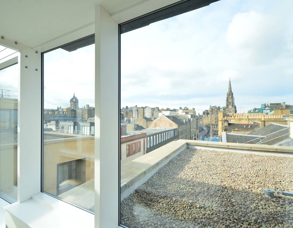 Ibis Edinburgh Centre South Bridge - Royal Mile 42/74