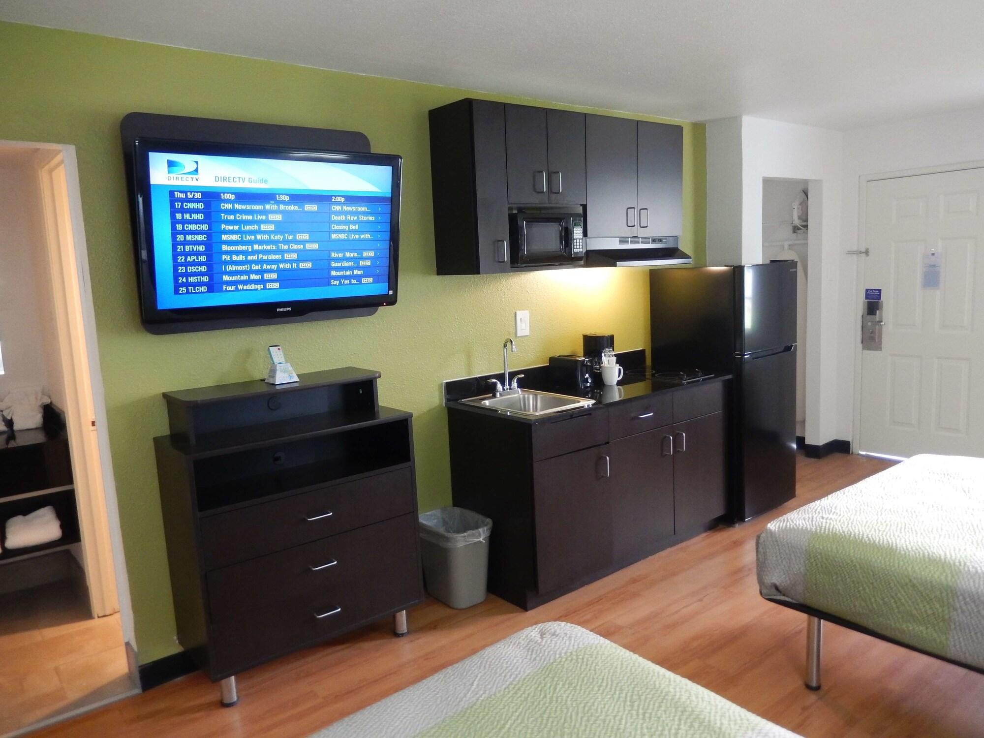 Studio 6 Houston TX Intercontinental Airport South — 6