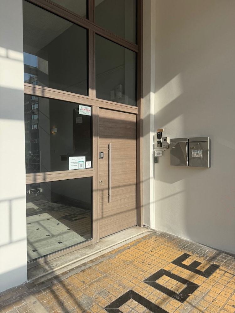 Connect Suites 5/48