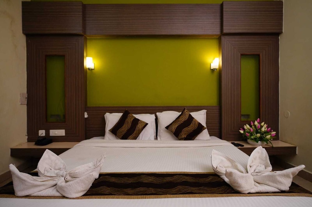 GREEN COCONUT RESORT 32/62