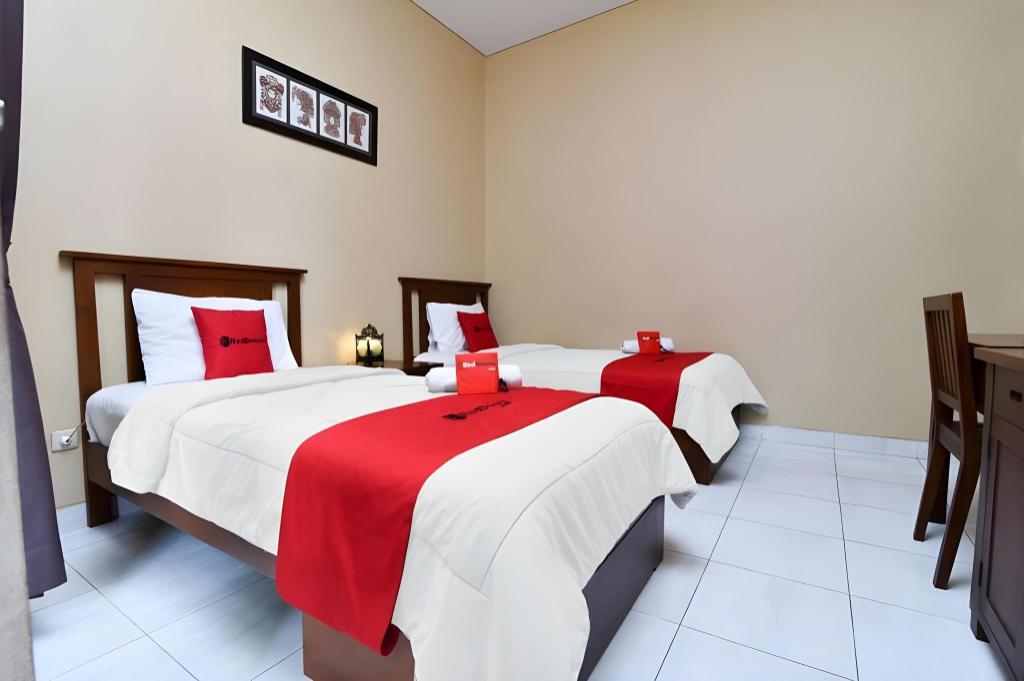 Reddoorz Near Pantai Sanur Bali 21/44