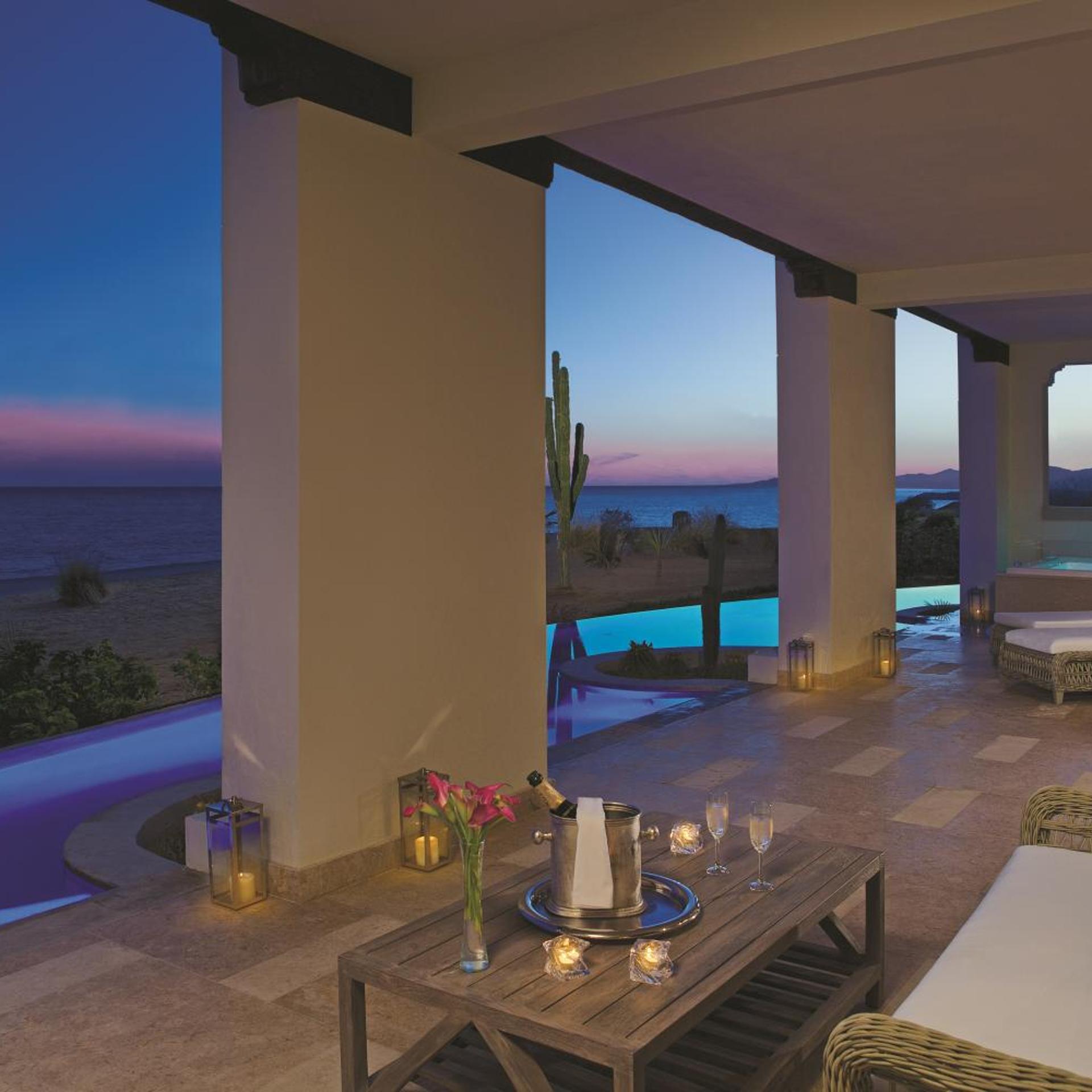 Presidential, Swim Out, Suite, Ocean Front