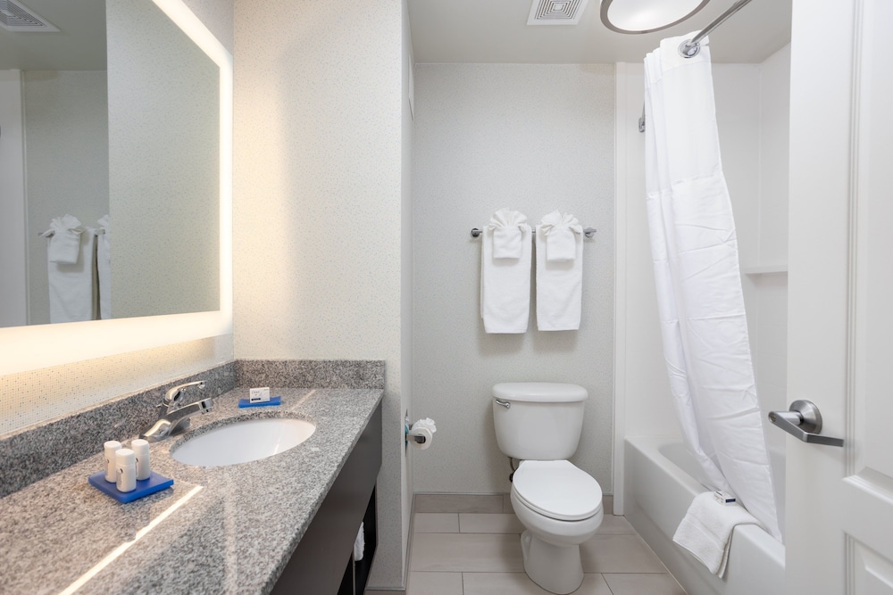 Holiday Inn Express Carrollton, an IHG Hotel 42/47