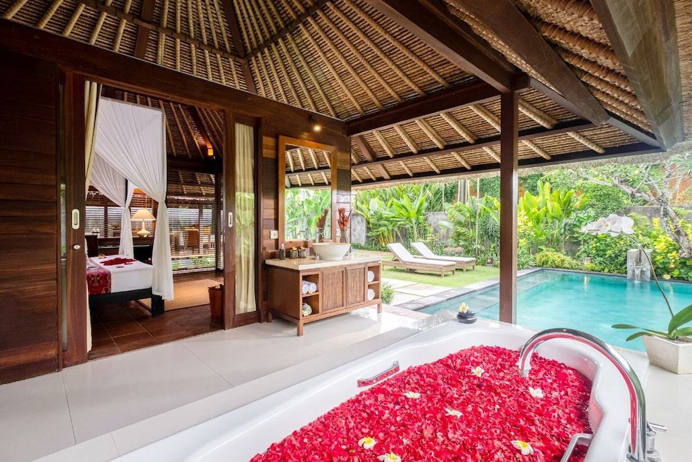 Mayaloka Villas Seminyak 35/76