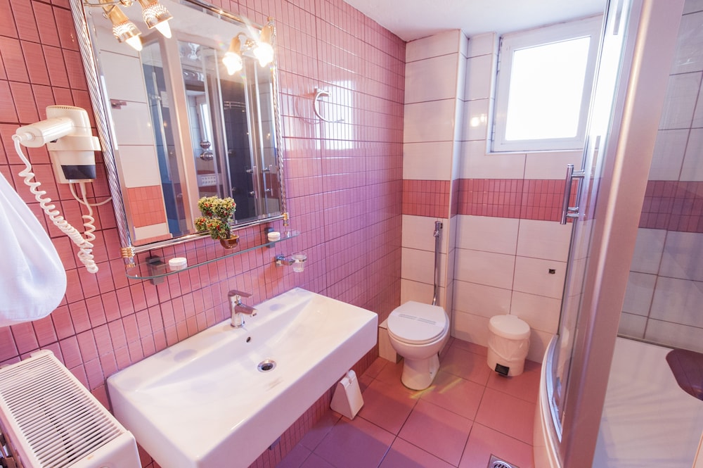 Krikonis Hotel Ioannina 46/50