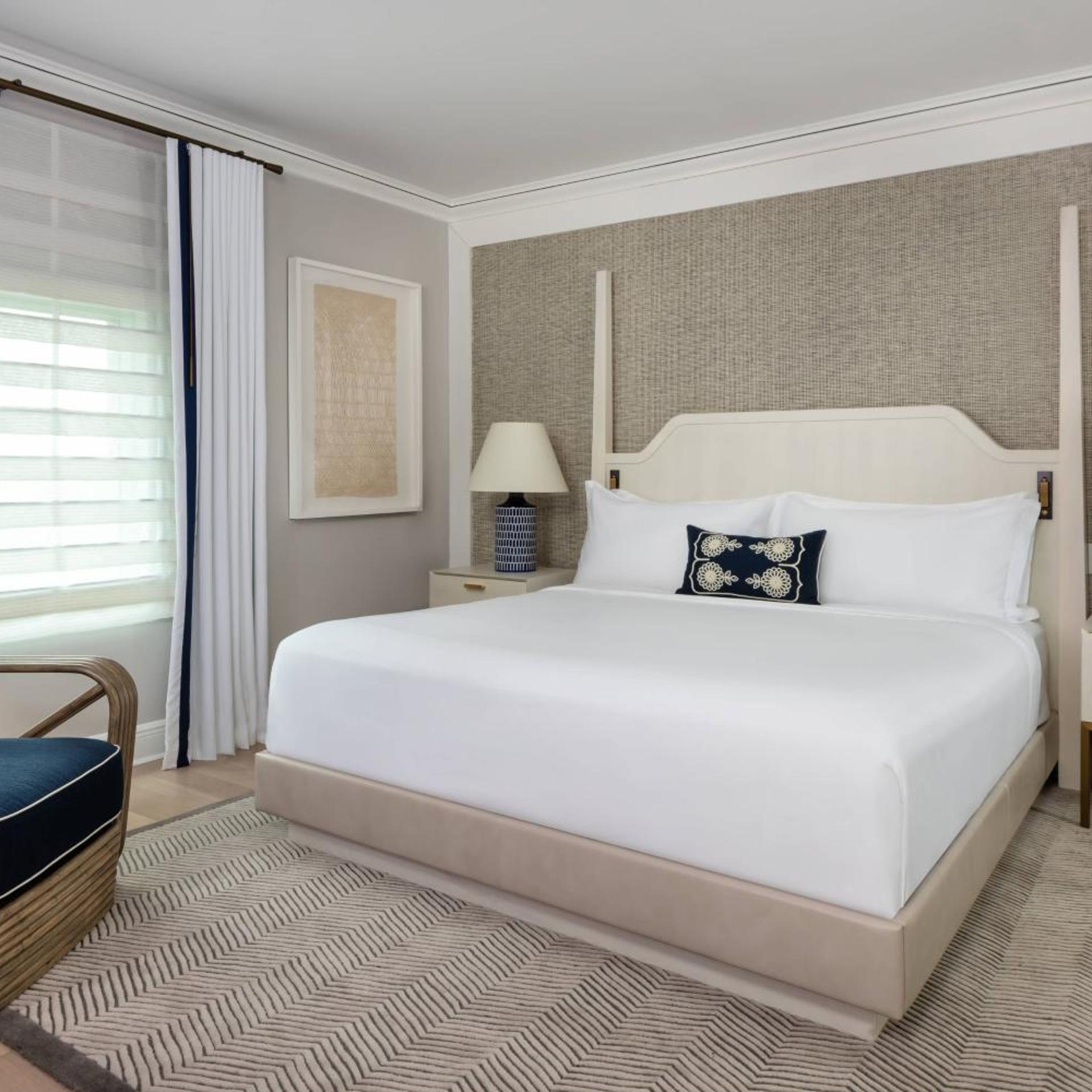 1 Bedroom, Executive, Suite, Partial Bay View