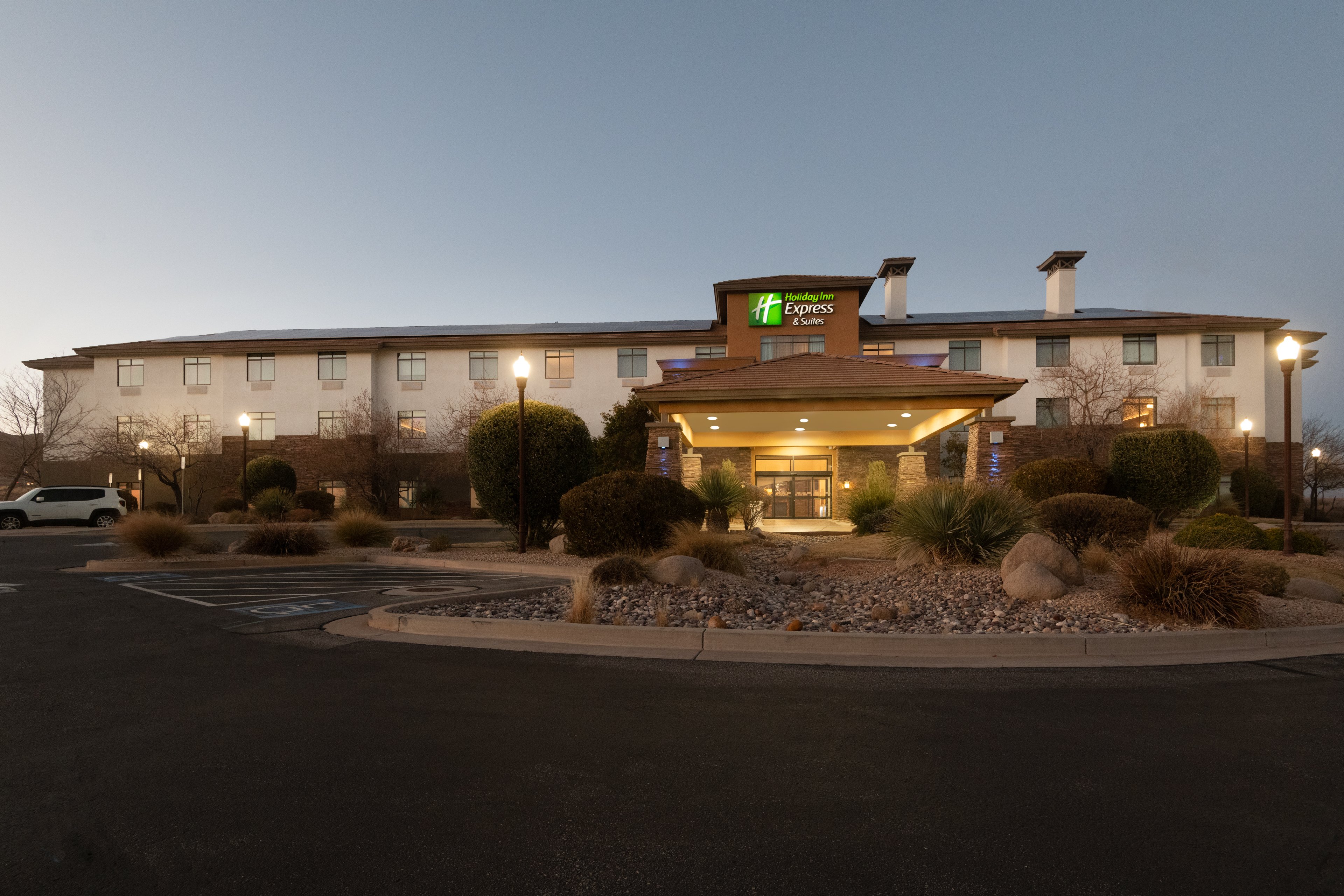 Holiday Inn Express Hotel Suites St George North 2/48