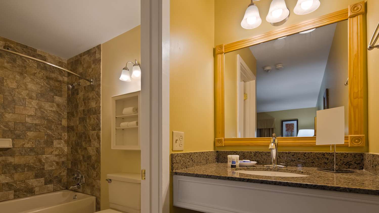Best Western Plus Windjammer Inn & Conference Center 46/46