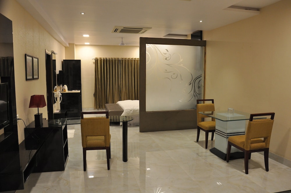 Hotel Celebration 23/27