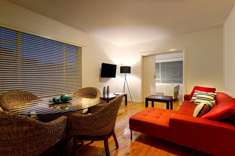 Crest On Barkly Serviced Apartments 16/28
