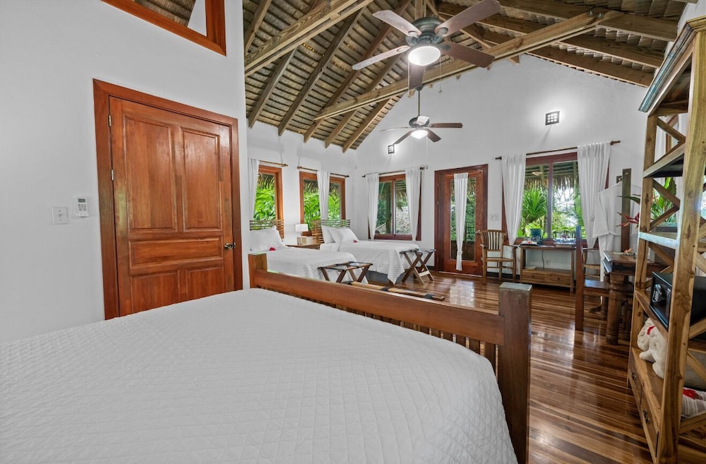 Copa De Arbol Beach &amp; Rainforest Resort 18/50