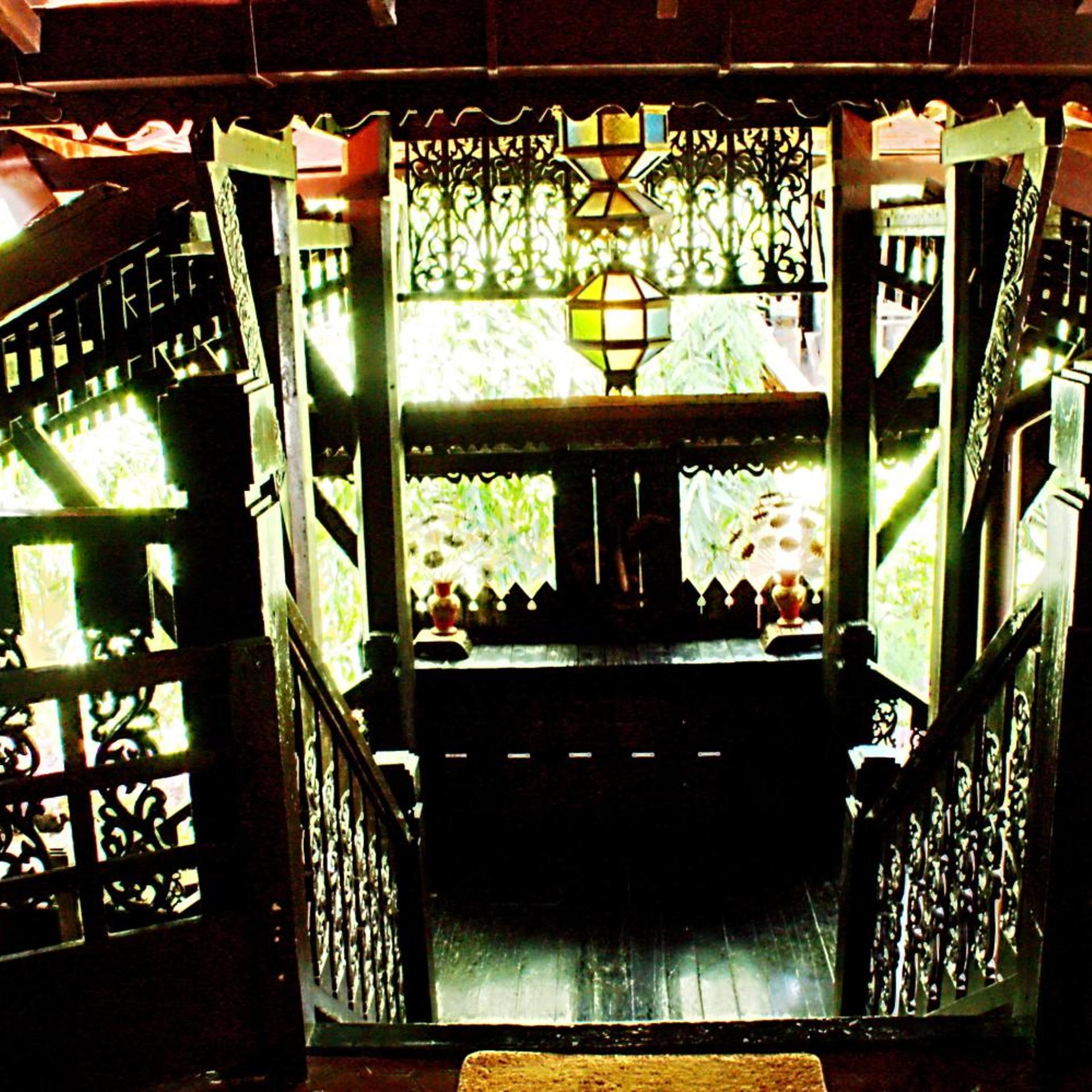 Club One Seven Gay Men Hotel Chiang Mai 8/51