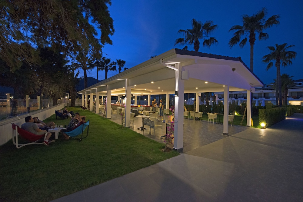 Voxx Marmaris Beach Resort Adult Only +16 7/52