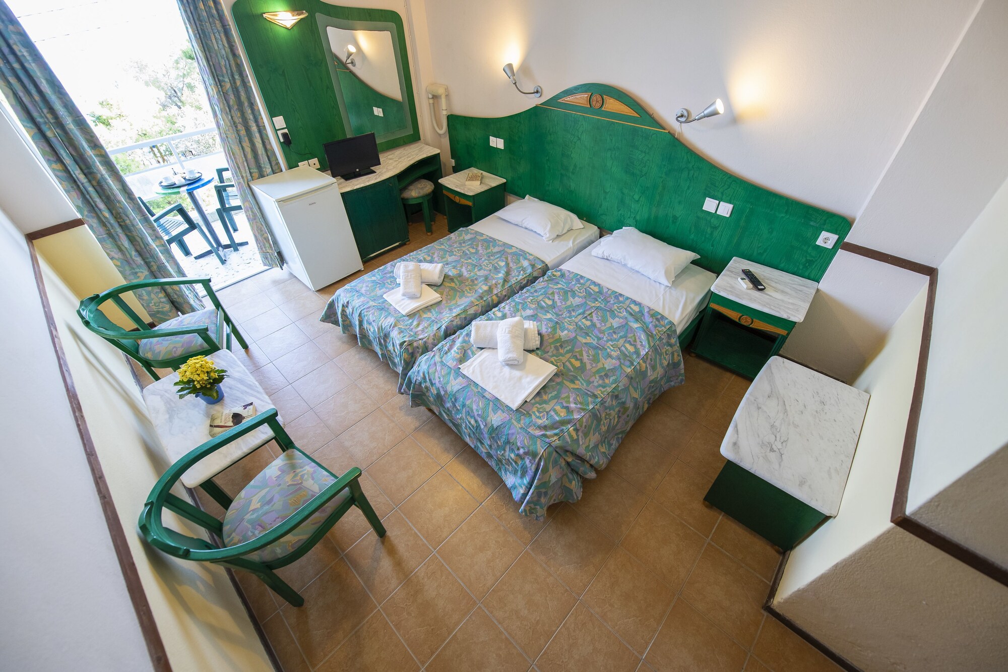 Room, Queen Bed, Beach View, Sun Hotel Kineta 2/4
