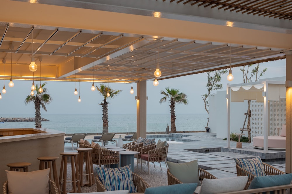 U Hua Hin 38/49