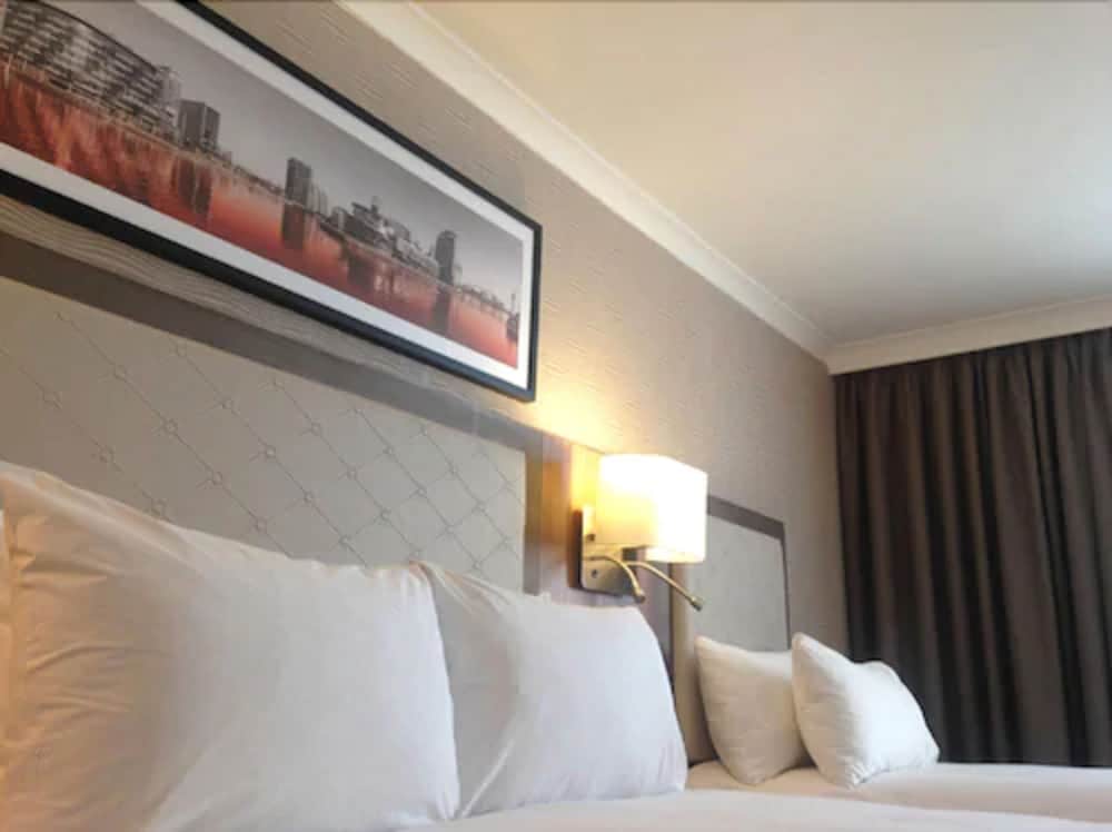 Clayton Hotel Manchester Airport 18/60