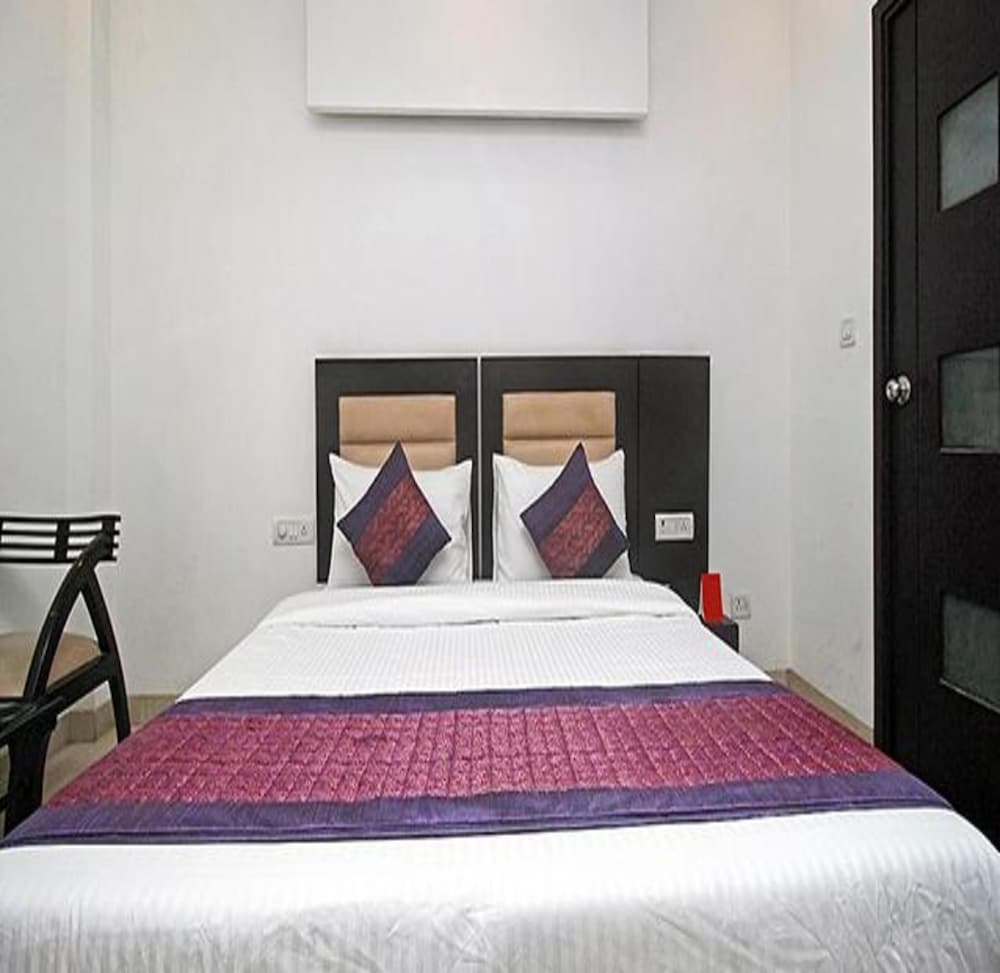 Arihant Inn 12/53