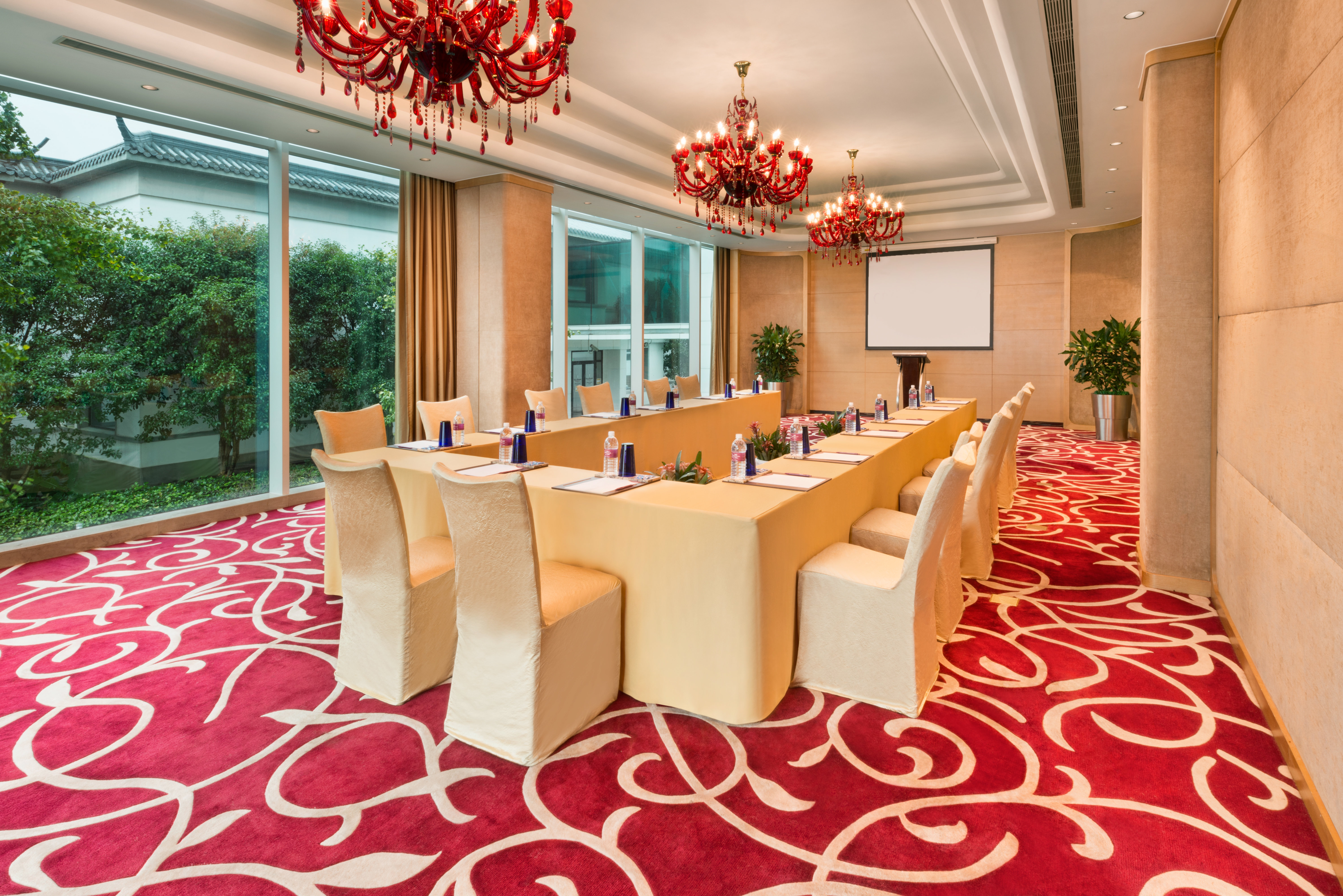 CROWNE PLAZA SUZHOU 10/50