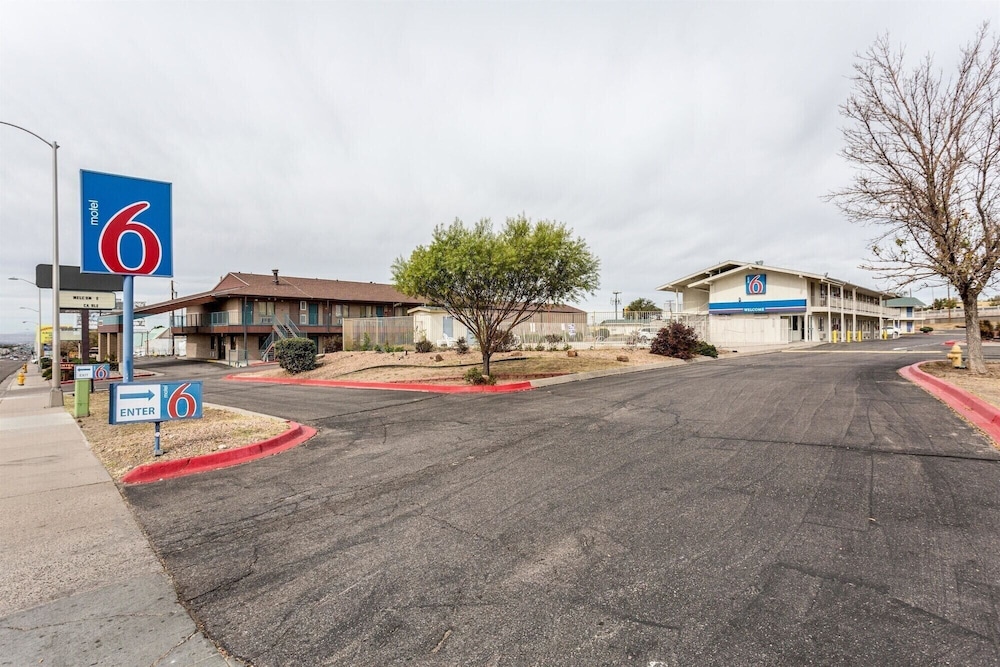 Motel6 Albuquerque, NM - Northeast 27/34