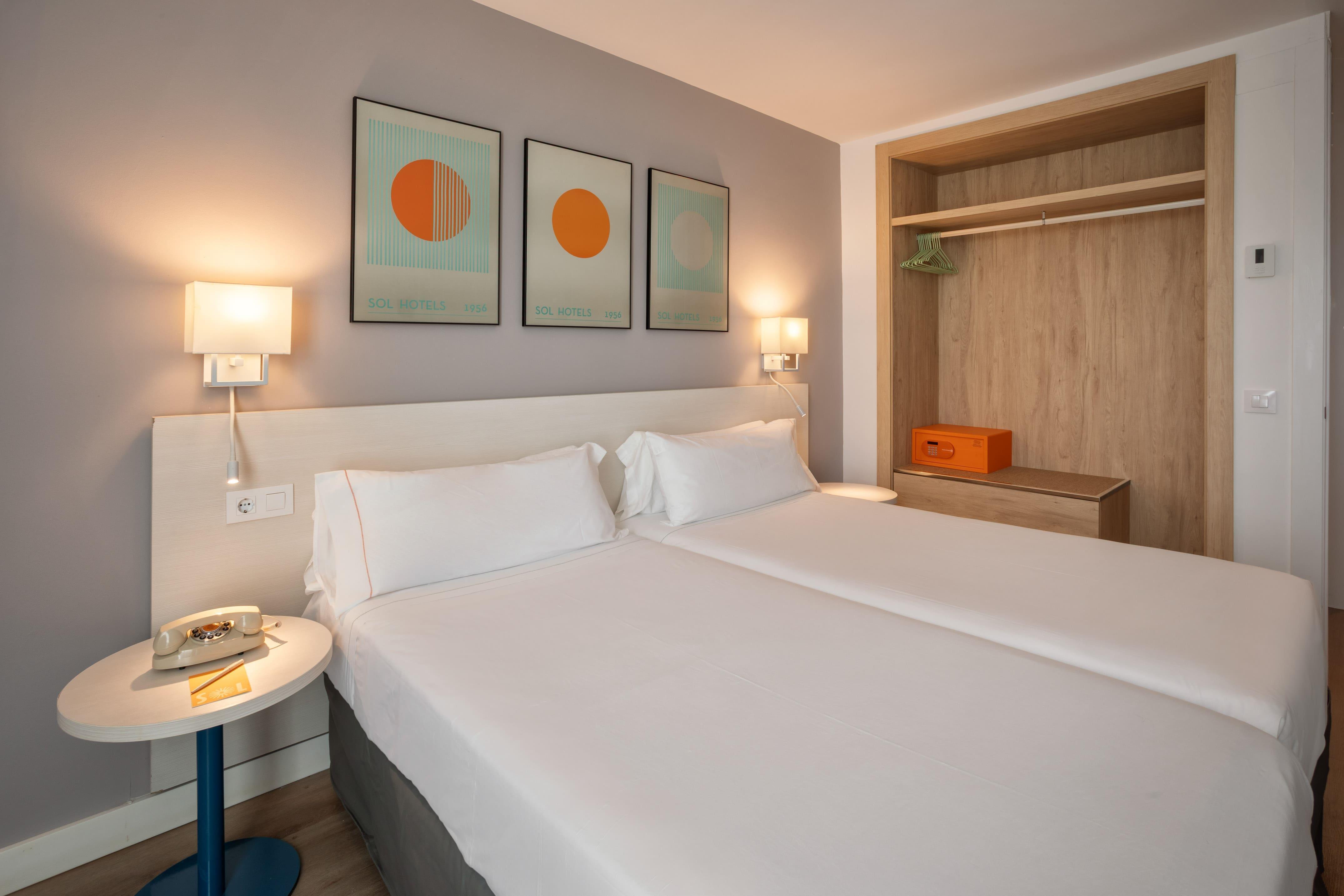 1 Bedroom, Superior, Apartment, Sea View, Sol Puerto Marina 2/4