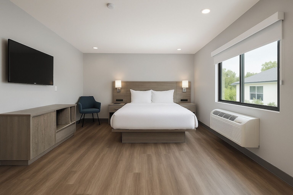 Efficiency, Queen Bed