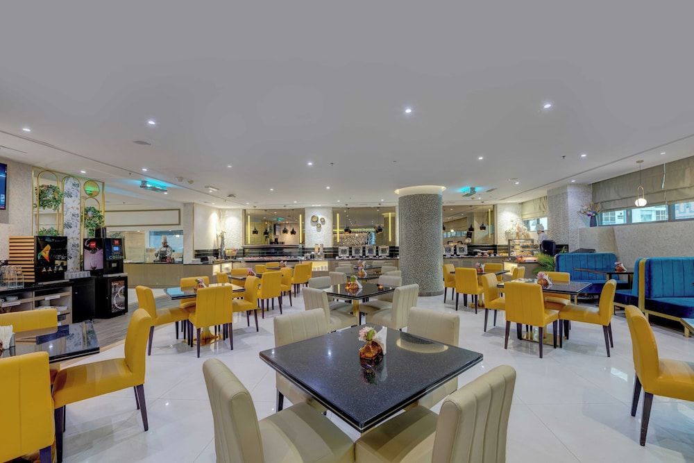 restaurant cafeteria