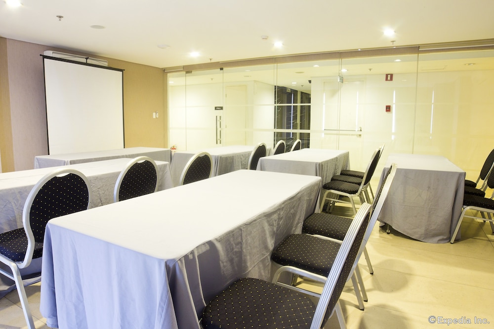 Privato Ortigas 30/41