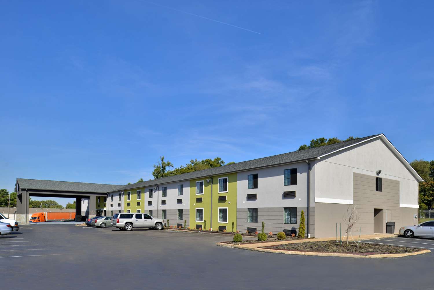 Americas Best Value Inn Memphis Airport 35/37