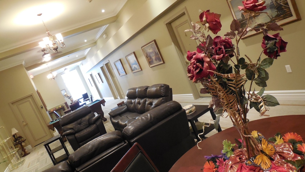 Balsam Suites Boutique Inn And Residence 53/77