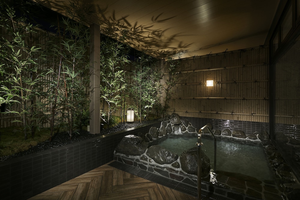 Royal Twin Hotel Kyoto Hachijoguchi 25/50
