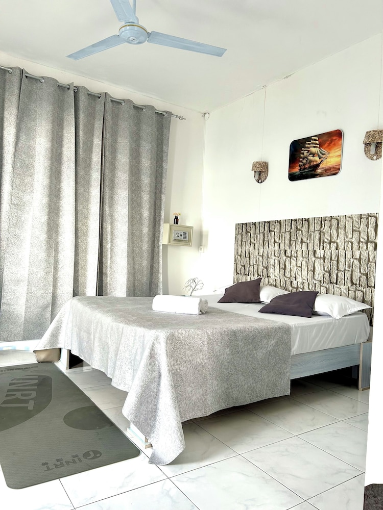 Coco Villa 10/35