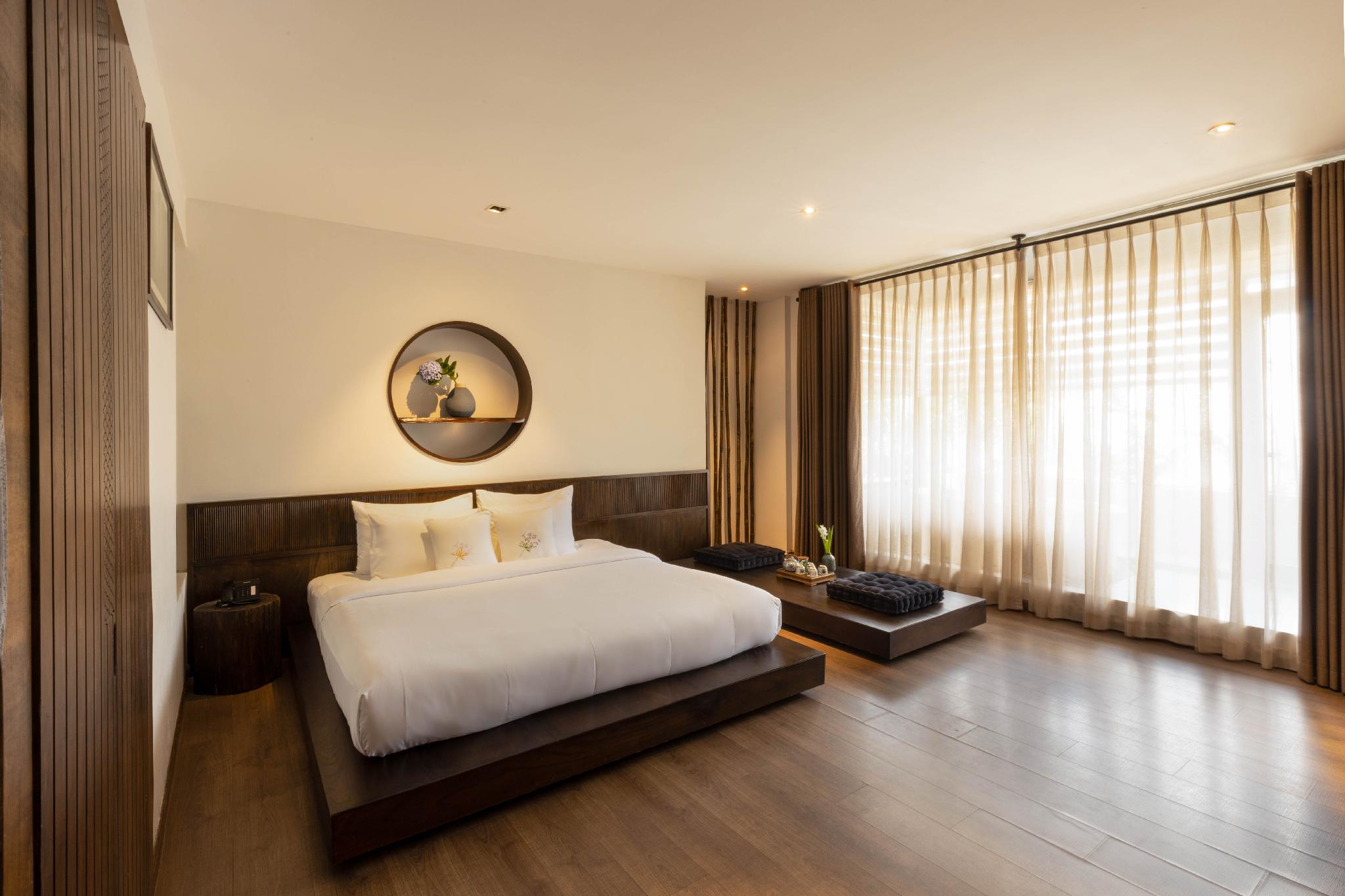 Signature, Suite, King Bed