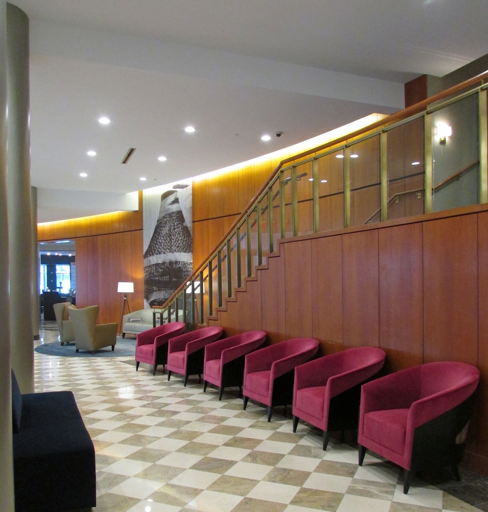 Crowne Plaza Cleveland At Playhouse Square An Ihg Hotel 6/77