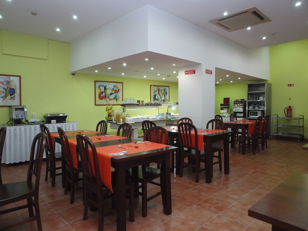 Portimao Center Hotel 50/62