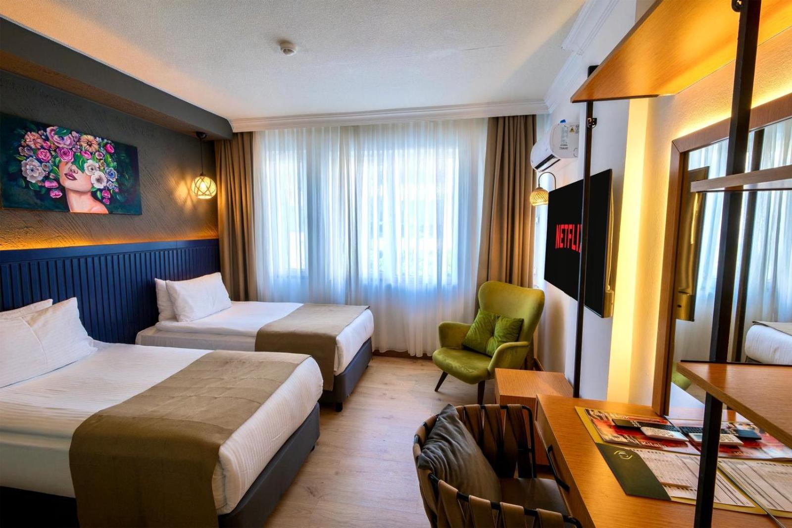 Lara Atalla Hotel 7/39