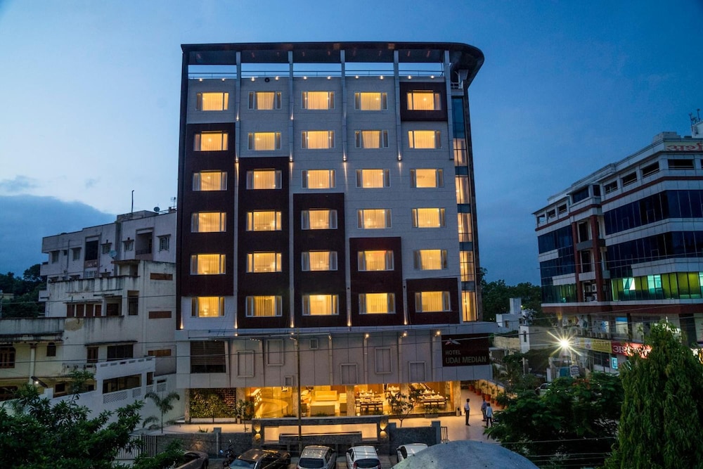Hotel Udai Median 3/50