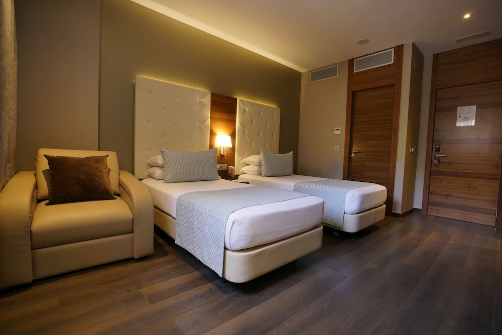 Az Hotel Kouba 12/48