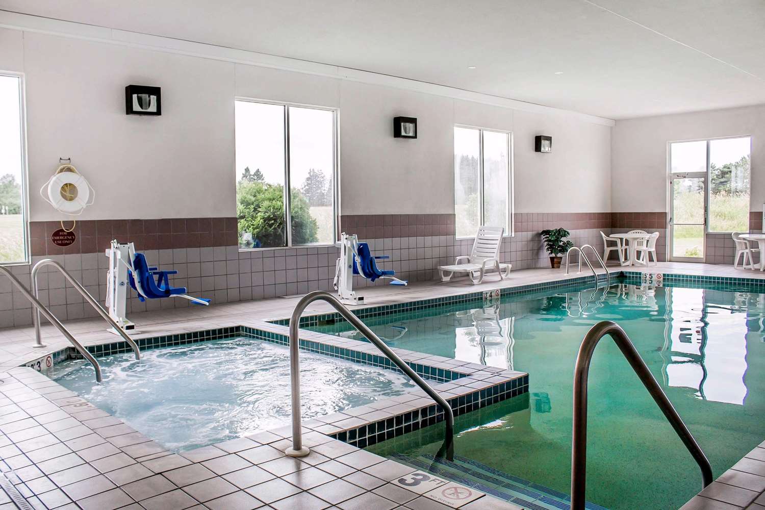Rodeway Inn Abbotsford 16/22