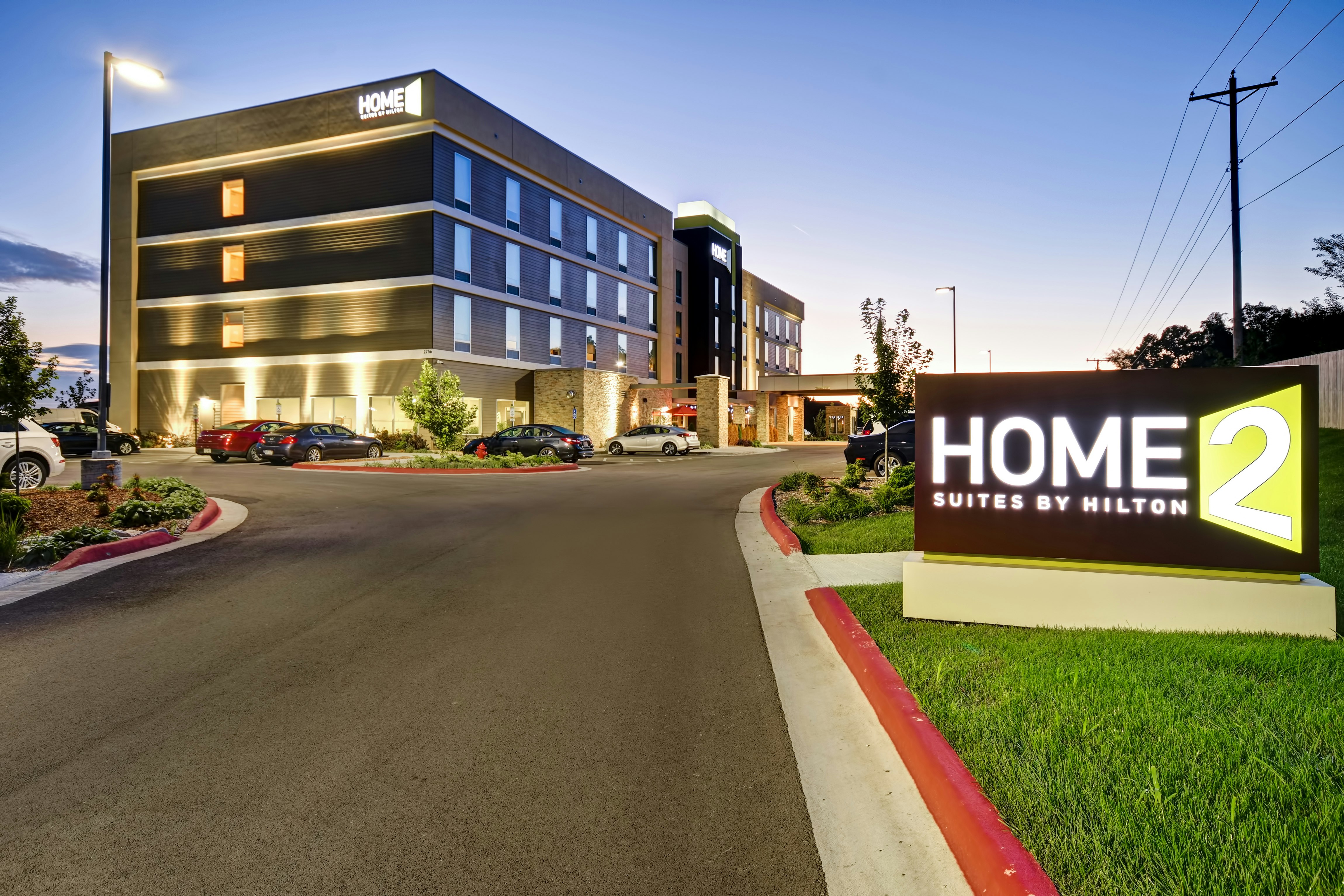 Home2 Suites by Hilton Springfield North 54/57