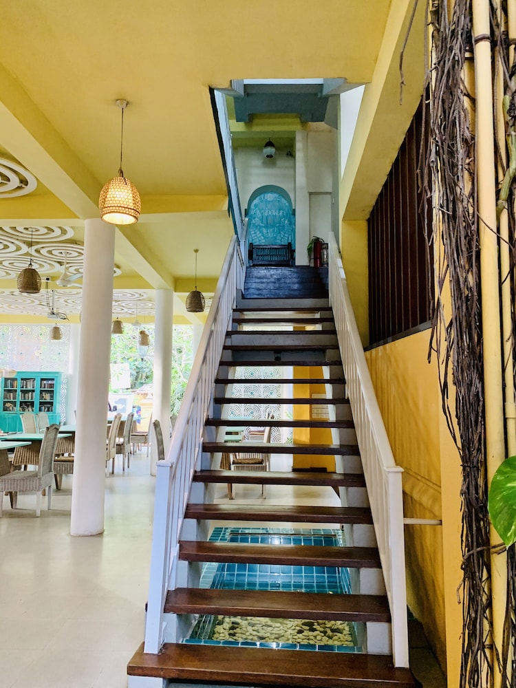 Thaproban Beach House 3/67