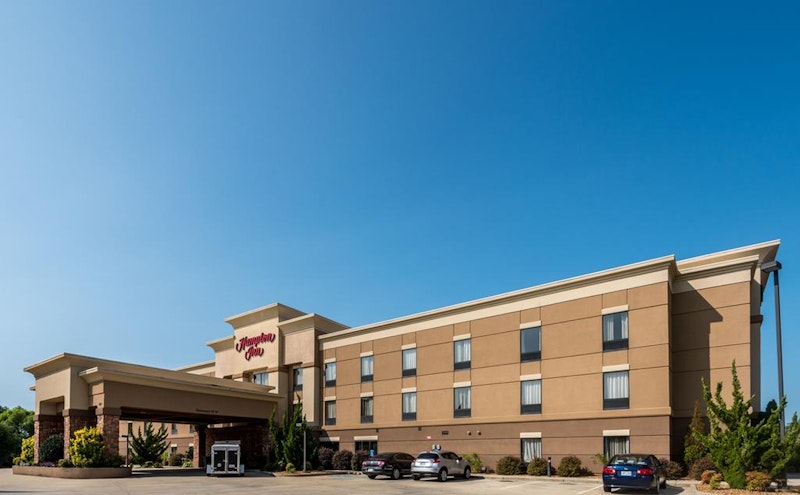 Hampton Inn New Albany 1/5