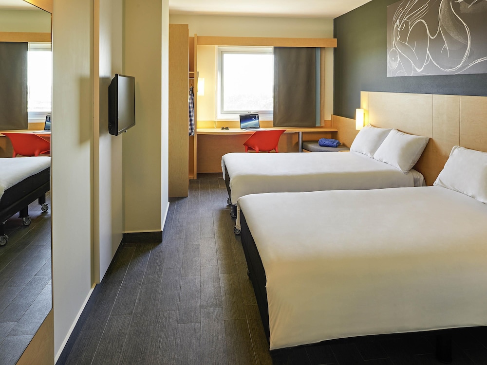 ibis Culiacan 10/50